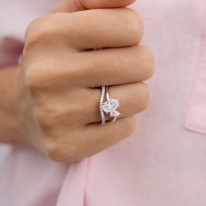 Amelia Moi Et Toi (Oval/Pear) Diamond Ring