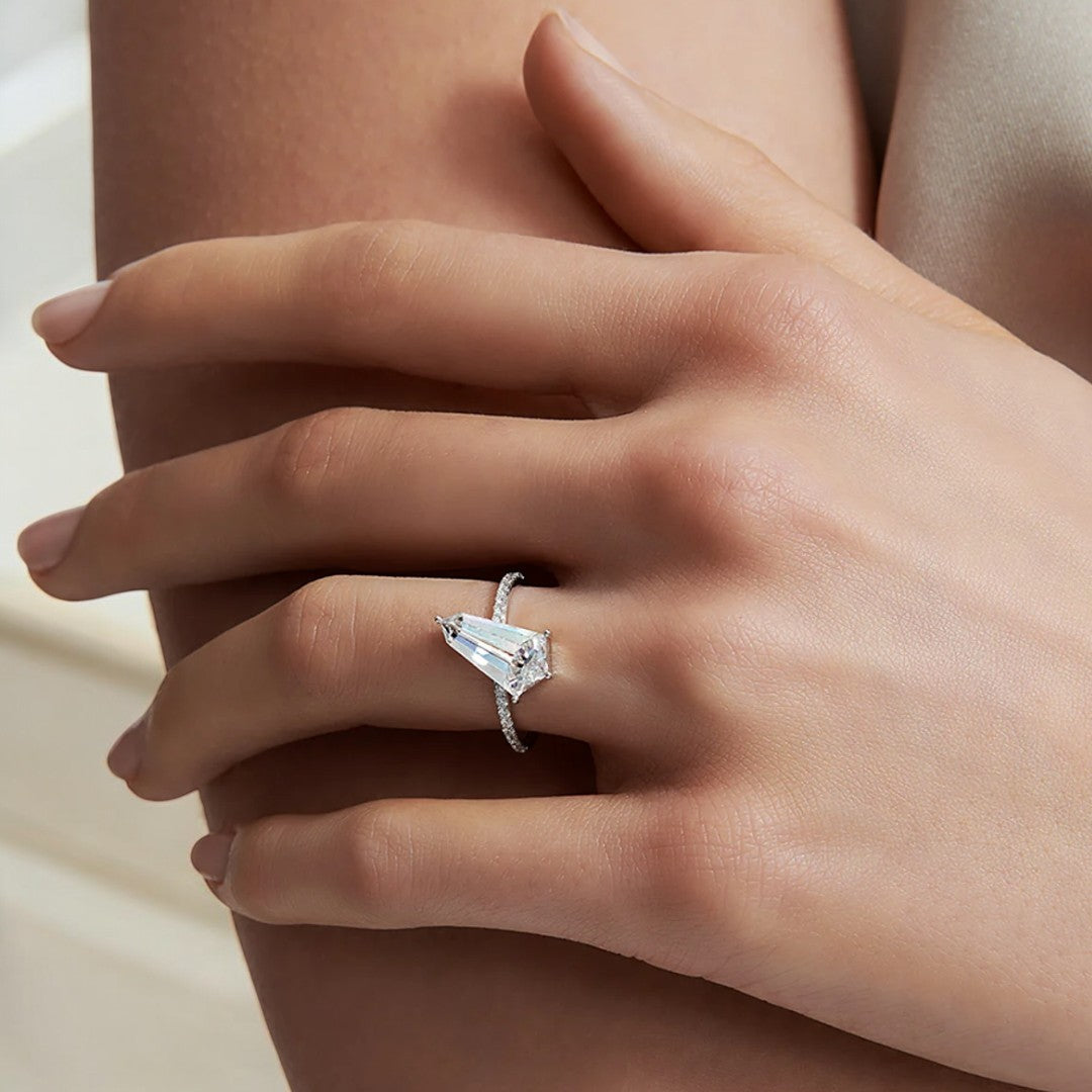 Classica Shield Pave Diamond Ring