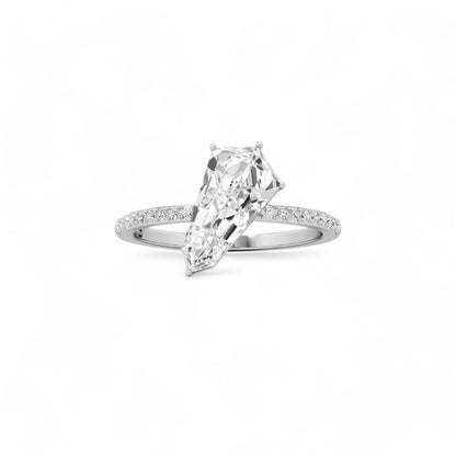 Classica Shield Pave Diamond Ring